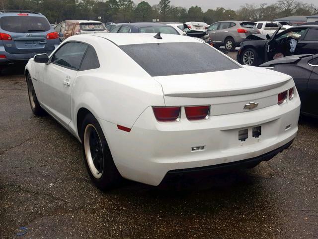 2G1FA1E33D9208605 - 2013 CHEVROLET CAMARO LS WHITE photo 3