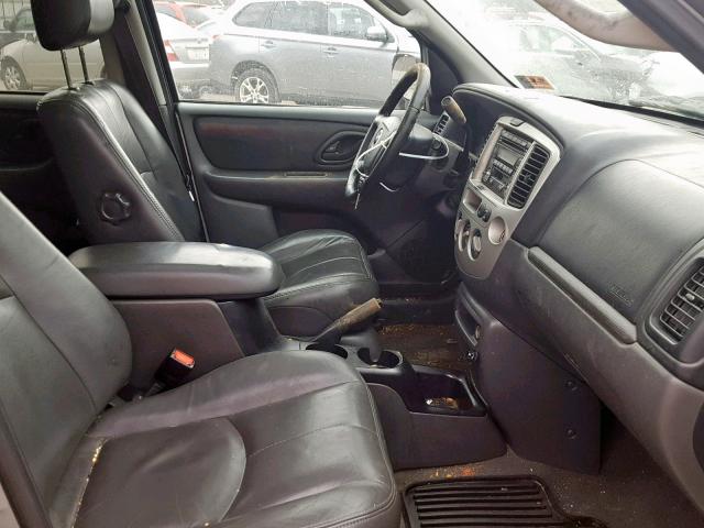 4F2CZ96184KM03175 - 2004 MAZDA TRIBUTE ES 银色 照片 5