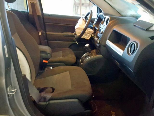 1C4NJDBB1GD614308 - 2016 JEEP COMPASS SP Gümüş foto 5