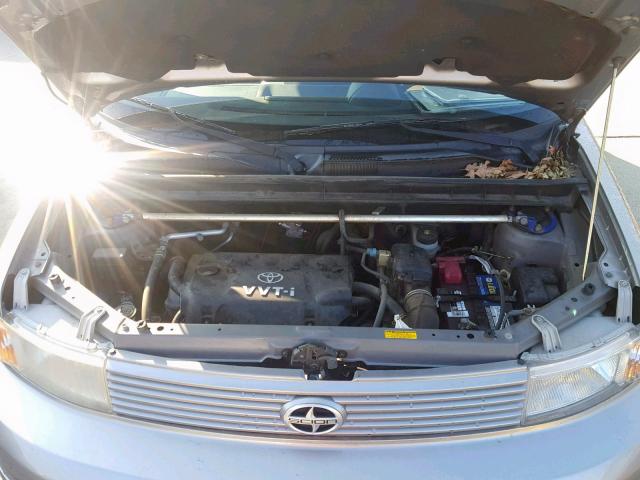 JTLKT324040144868 - 2004 TOYOTA SCION XB GRAY photo 7