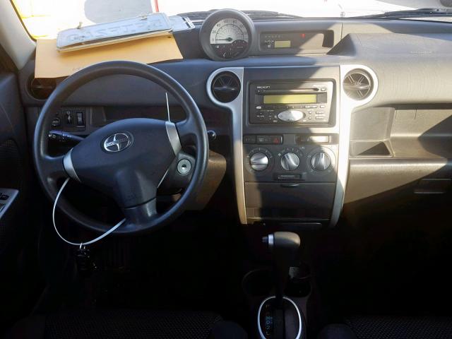 JTLKT324040144868 - 2004 TOYOTA SCION XB GRAY photo 9