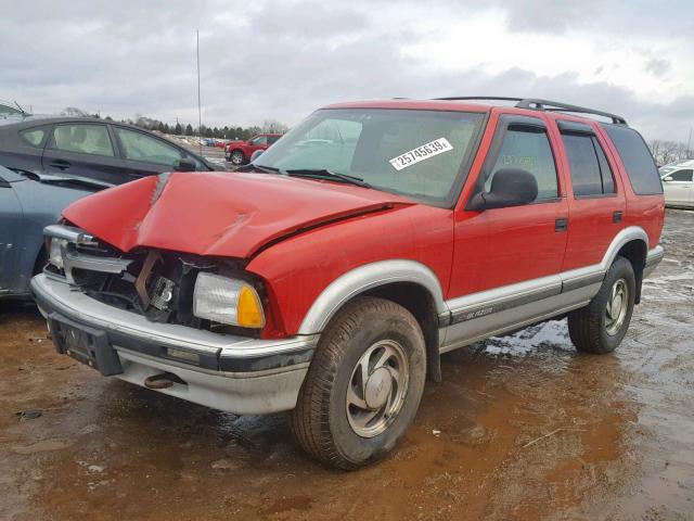 1GNDT13W6V2101156 - 1997 CHEVROLET BLAZER RED photo 2