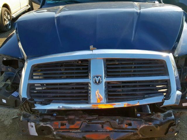 1D7HW42N35S225712 - 2005 DODGE DAKOTA SLT BLUE photo 7