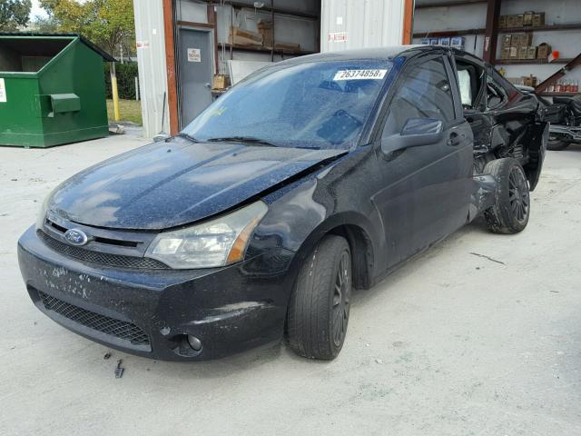 1FAHP3GNXAW266969 - 2010 FORD FOCUS SES BLACK photo 2