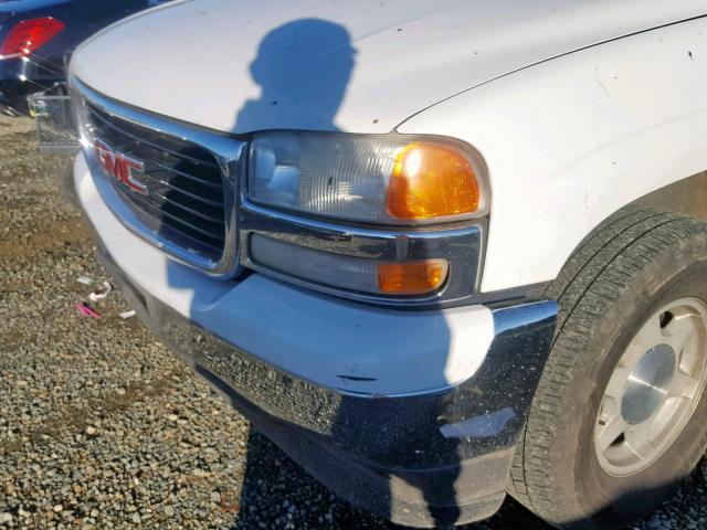 3GKEC16Z35G287804 - 2005 GMC YUKON XL C WHITE photo 9