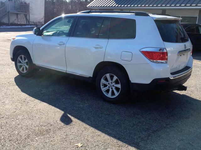 5TDBK3EHXBS062668 - 2011 TOYOTA HIGHLANDER WHITE photo 3