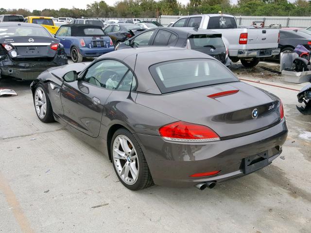 WBALM53599E376750 - 2009 BMW Z4 SDRIVE3 BROWN photo 3