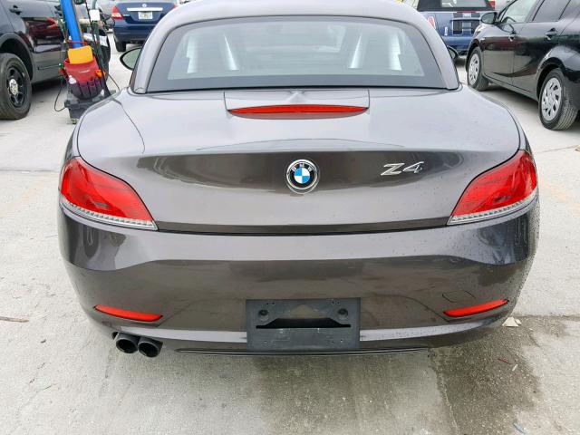 WBALM53599E376750 - 2009 BMW Z4 SDRIVE3 BROWN photo 6