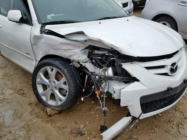 JM1BK323481820177 - 2008 MAZDA 3 S WHITE photo 9