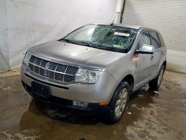 2LMDU88C88BJ40620 - 2008 LINCOLN MKX SILVER photo 2