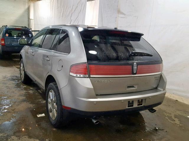 2LMDU88C88BJ40620 - 2008 LINCOLN MKX SILVER photo 3