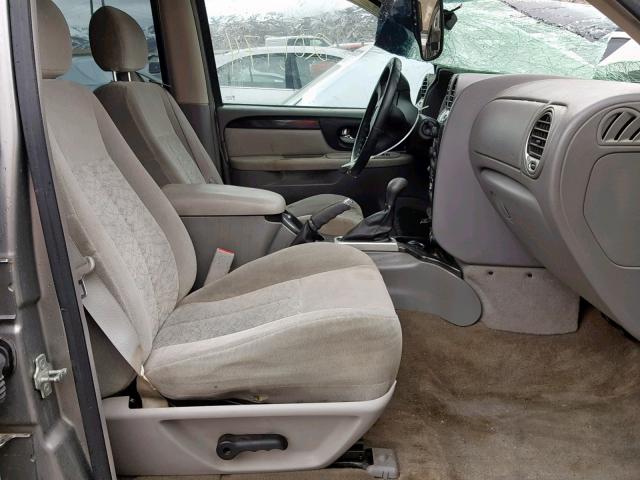 1GKDT13S752241114 - 2005 GMC ENVOY GRAY photo 5