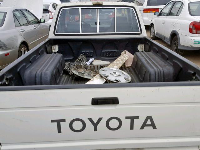 JT4RN56D9F5032991 - 1985 TOYOTA PICKUP XTR WHITE photo 6