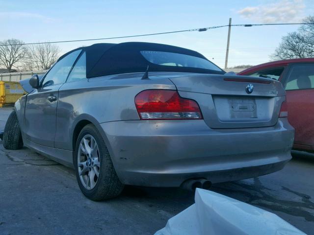 WBAUL73599VE86610 - 2009 BMW 128 I SILVER photo 3