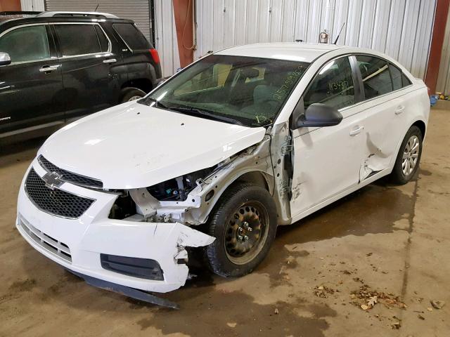 1G1PC5SH8B7227171 - 2011 CHEVROLET CRUZE LS WHITE photo 2