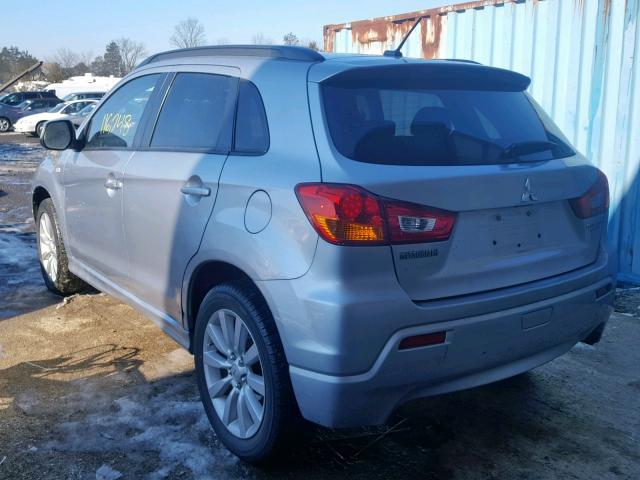 JA4AR4AU4BZ019548 - 2011 MITSUBISHI OUTLANDER SILVER photo 3