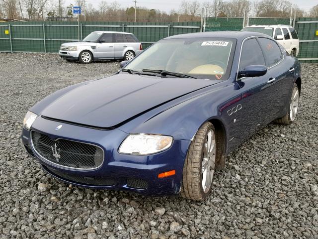 ZAMFE39A570031663 - 2007 MASERATI QUATTROPOR BLUE photo 2