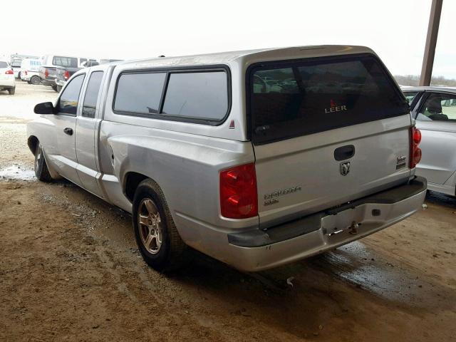 1D7HE42PX7S176158 - 2007 DODGE DAKOTA SLT SILVER photo 3