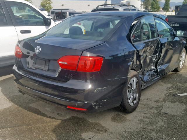 3VW2K7AJ1DM421017 - 2013 VOLKSWAGEN JETTA BASE BLACK photo 4