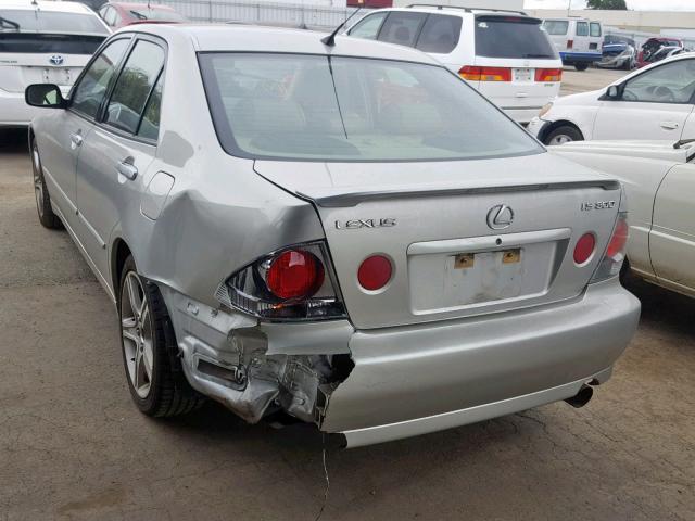 JTHBD192240091641 - 2004 LEXUS IS 300 SILVER photo 3