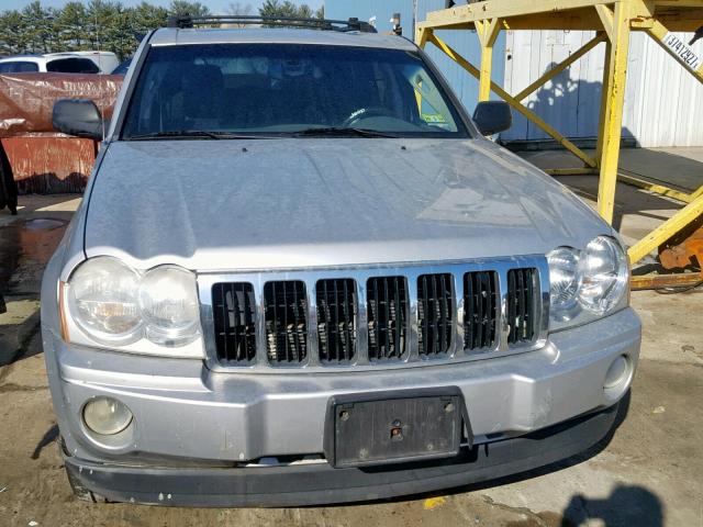 1J4HR58225C679720 - 2005 JEEP GRAND CHER GRAY photo 9