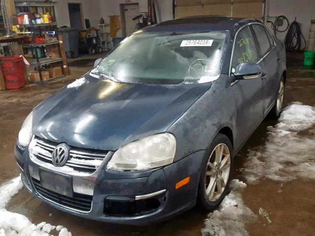 3VWSF71K66M690632 - 2006 VOLKSWAGEN JETTA 2.5 GRAY photo 2