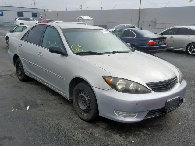 4T1BE32K05U029231 - 2005 TOYOTA CAMRY LE SILVER photo 1