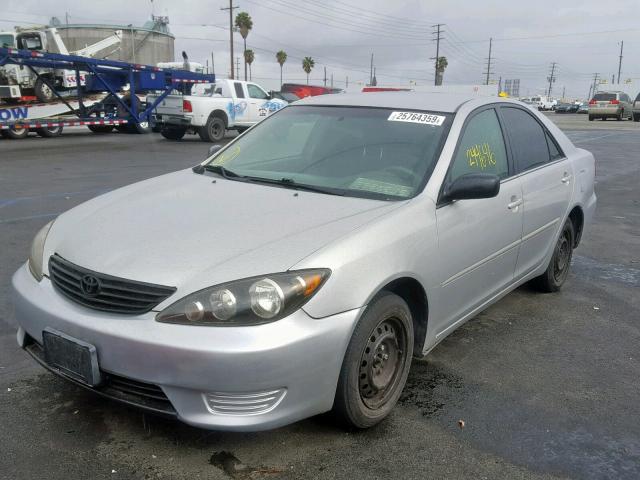 4T1BE32K05U029231 - 2005 TOYOTA CAMRY LE SILVER photo 2