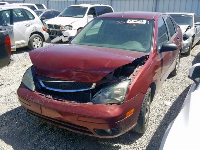 1FAHP34N26W178459 - 2006 FORD FOCUS ZX4 RED photo 2