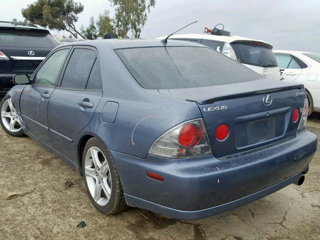 JTHBD192550099492 - 2005 LEXUS IS 300 GRAY photo 3