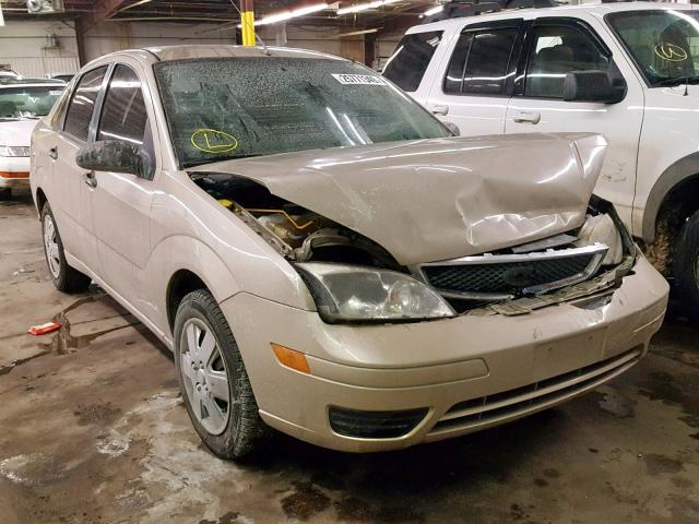 1FAFP34NX7W314121 - 2007 FORD FOCUS ZX4 GOLD photo 1