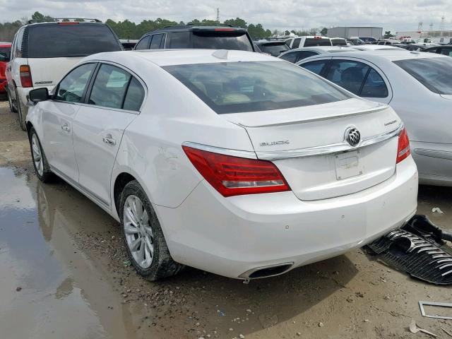 1G4GB5G37GF116210 - 2016 BUICK LACROSSE WHITE photo 3