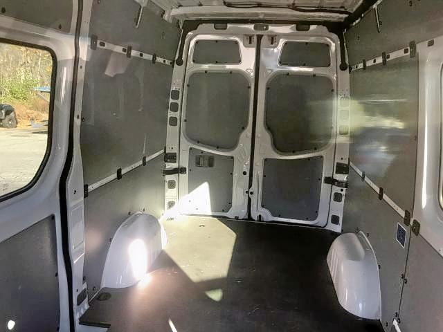 WD4PE7CC8B5521011 - 2011 MERCEDES-BENZ SPRINTER 2 WHITE photo 6