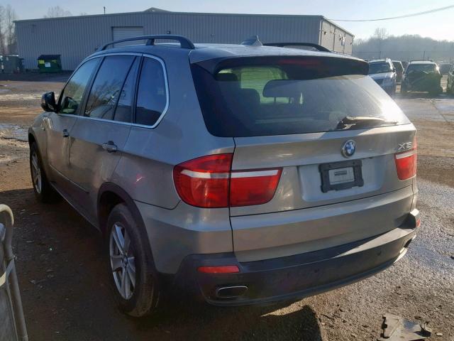 5UXFE8C56AL312193 - 2010 BMW X5 XDRIVE4 GRAY photo 3