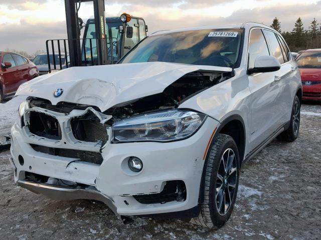 5UXKR0C54H0U49925 - 2017 BMW X5 XDRIVE3 WHITE photo 2