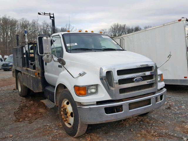 3FRNF65F65V115207 - 2005 FORD F650 SUPER WHITE photo 1