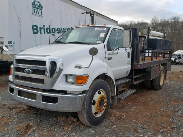 3FRNF65F65V115207 - 2005 FORD F650 SUPER WHITE photo 2