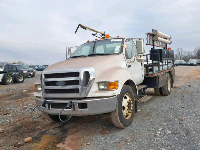 3FRNF65E76V231119 - 2006 FORD F650 SUPER WHITE photo 2