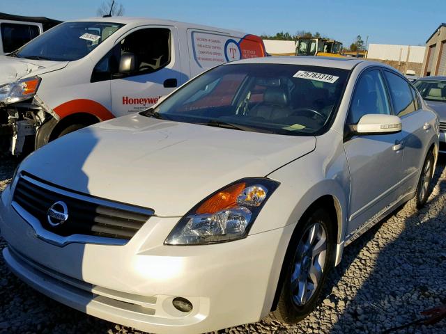 1N4BL21EX8N454136 - 2008 NISSAN ALTIMA 3.5 WHITE photo 2