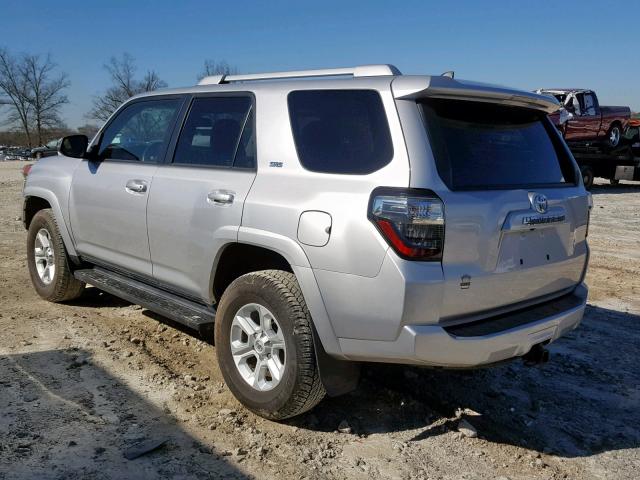 JTEBU5JR6G5312856 - 2016 TOYOTA 4RUNNER SR SILVER photo 3