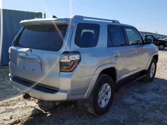 JTEBU5JR6G5312856 - 2016 TOYOTA 4RUNNER SR SILVER photo 4