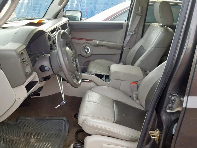 1J8HG58N56C169913 - 2006 JEEP COMMANDER BLACK photo 5