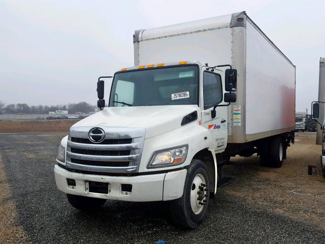 5PVNE8JV1D4S52466 - 2013 HINO 258/268 WHITE photo 2