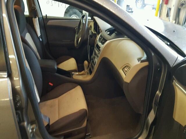 1G1ZA5E09AF191032 - 2010 CHEVROLET MALIBU LS 棕色 照片 5