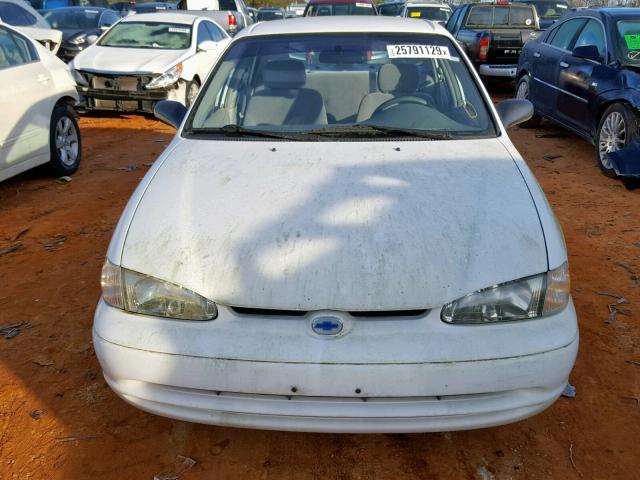 1Y1SK528X2Z423164 - 2002 CHEVROLET GEO PRIZM WHITE photo 9