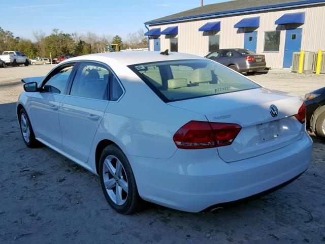 1VWBS7A32EC116730 - 2014 VOLKSWAGEN PASSAT SE WHITE photo 3