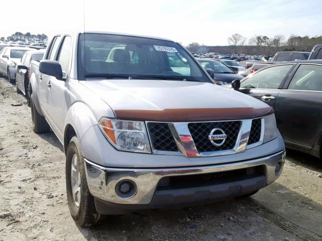 1N6AD09U37C418332 - 2007 NISSAN FRONTIER C SILVER photo 1