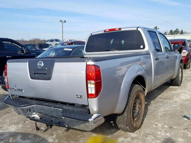 1N6AD09U37C418332 - 2007 NISSAN FRONTIER C SILVER photo 4