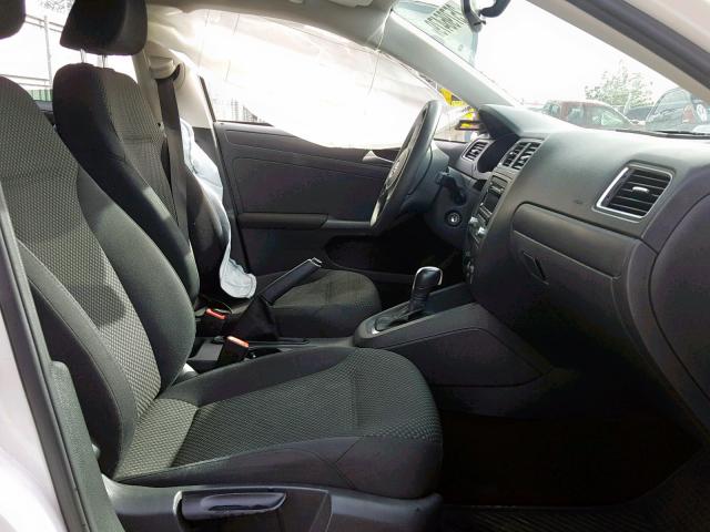 3VW2K7AJ3CM354595 - 2012 VOLKSWAGEN JETTA BASE WHITE photo 5