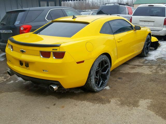 2G1FJ1EJ8B9136604 - 2011 CHEVROLET CAMARO SS YELLOW photo 4